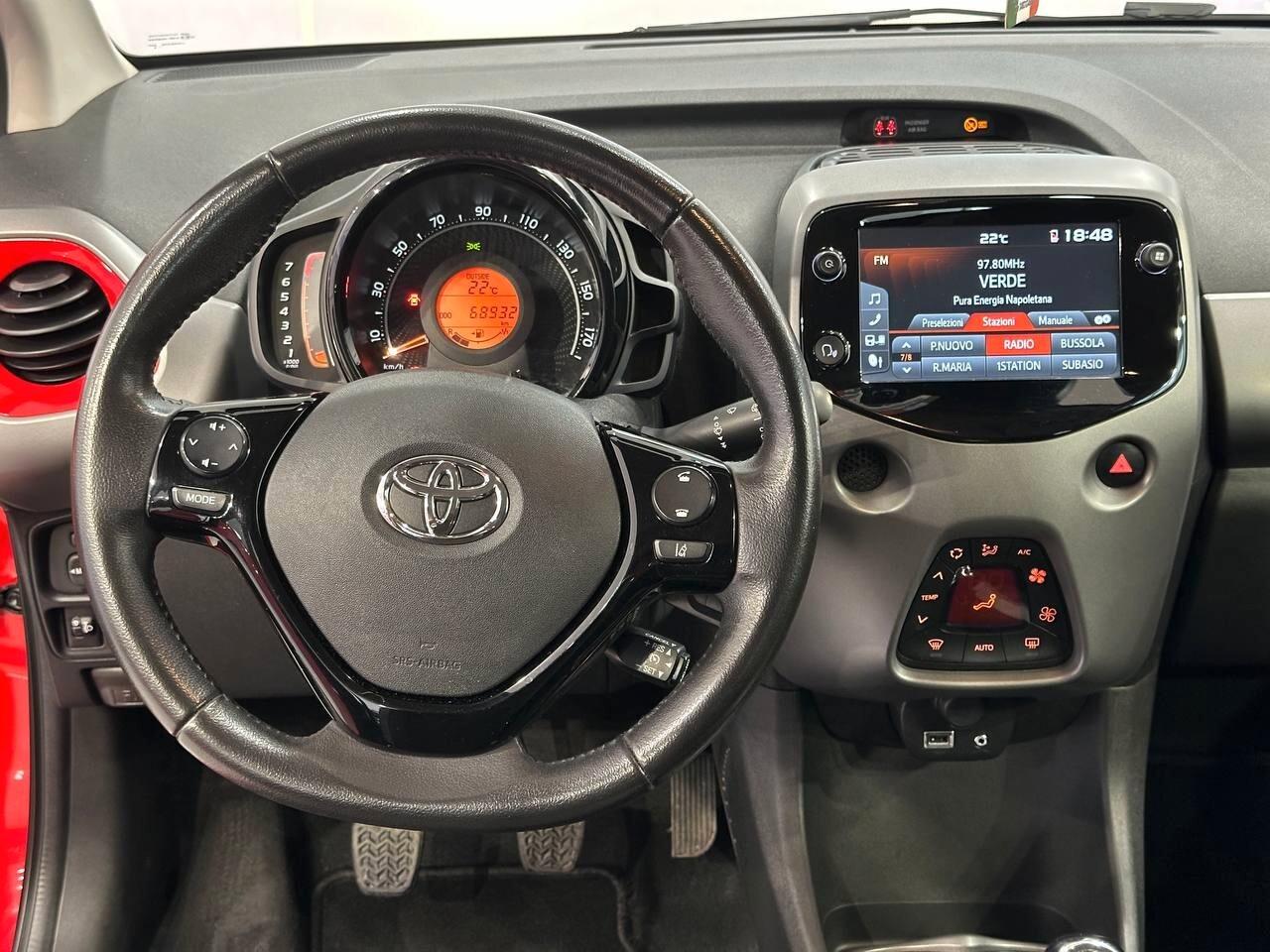 Toyota Aygo Connect 1.0 VVT-i 72 CV 5 porte x-clusiv perfetta