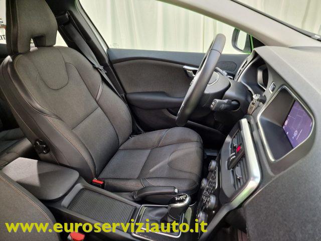 VOLVO V40 Cross Country D2 Geartronic Business