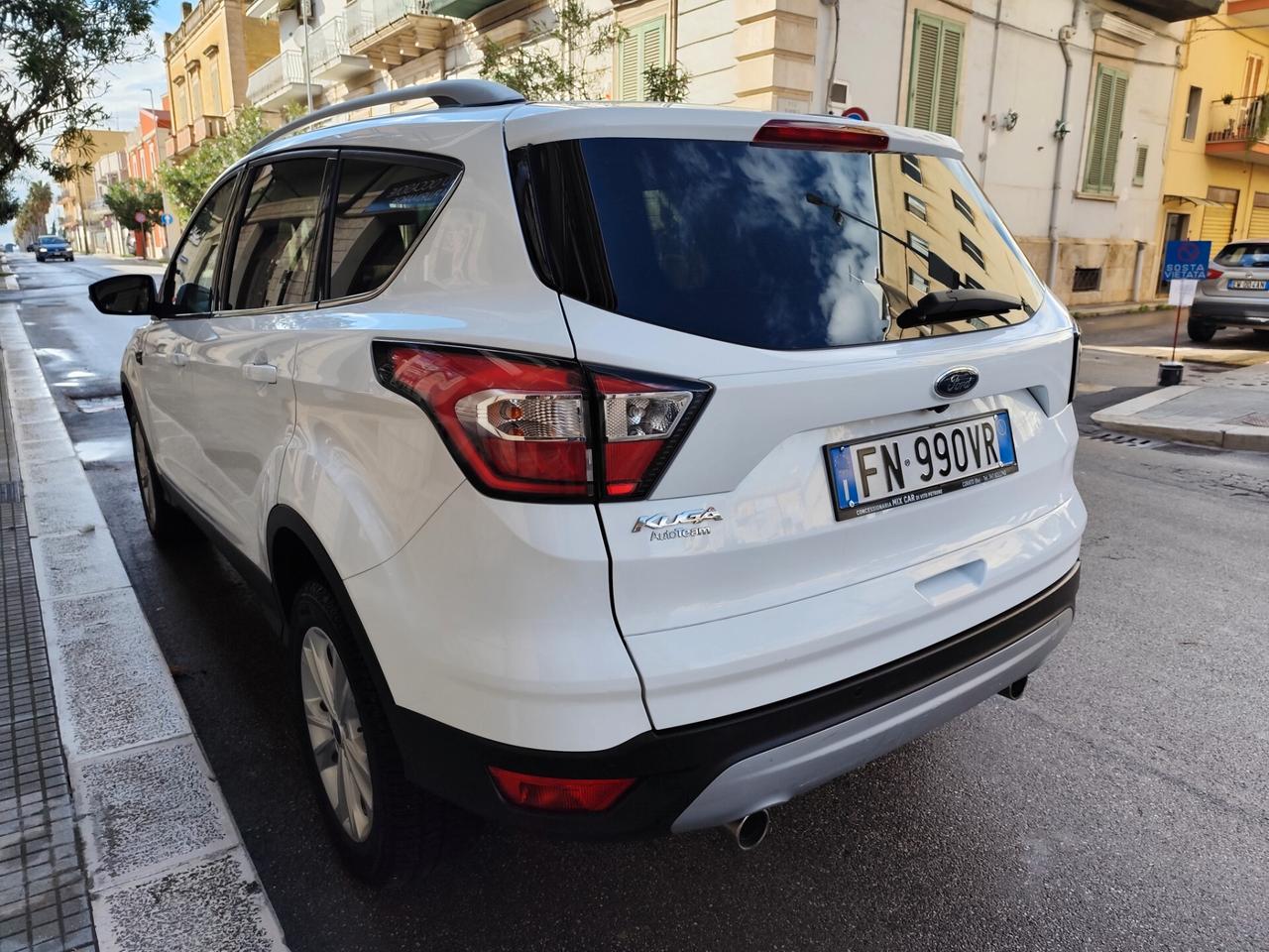 Ford Kuga 1.5 TDCI 120CV 2WD Titanium