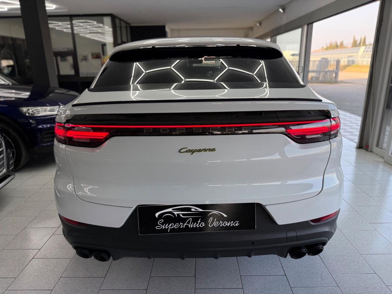 Porsche Cayenne 3.0 V6 E-Hybrid Platinum Edition IVA ESPOSTA