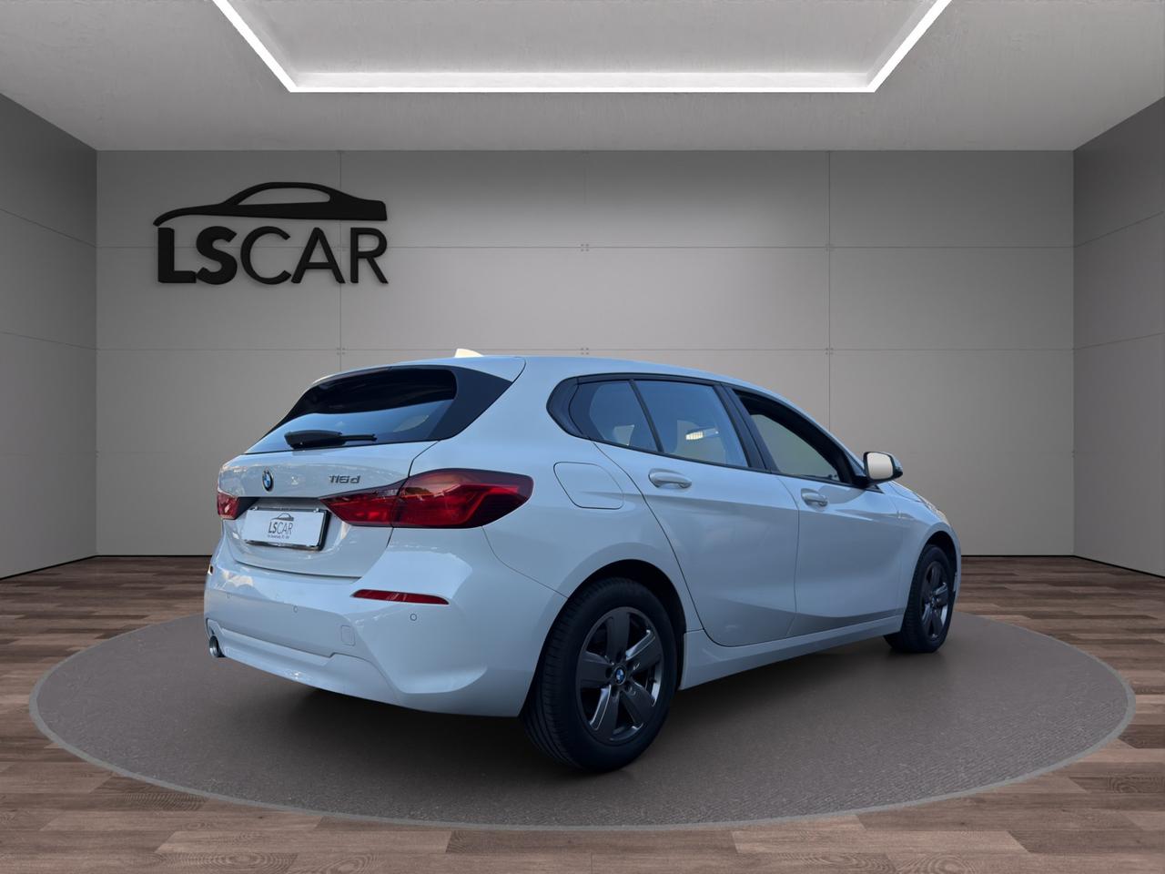 BMW Serie 1 116d - Automatica - Neopatentati - Condizioni pari nuovo - Promo finanziamento