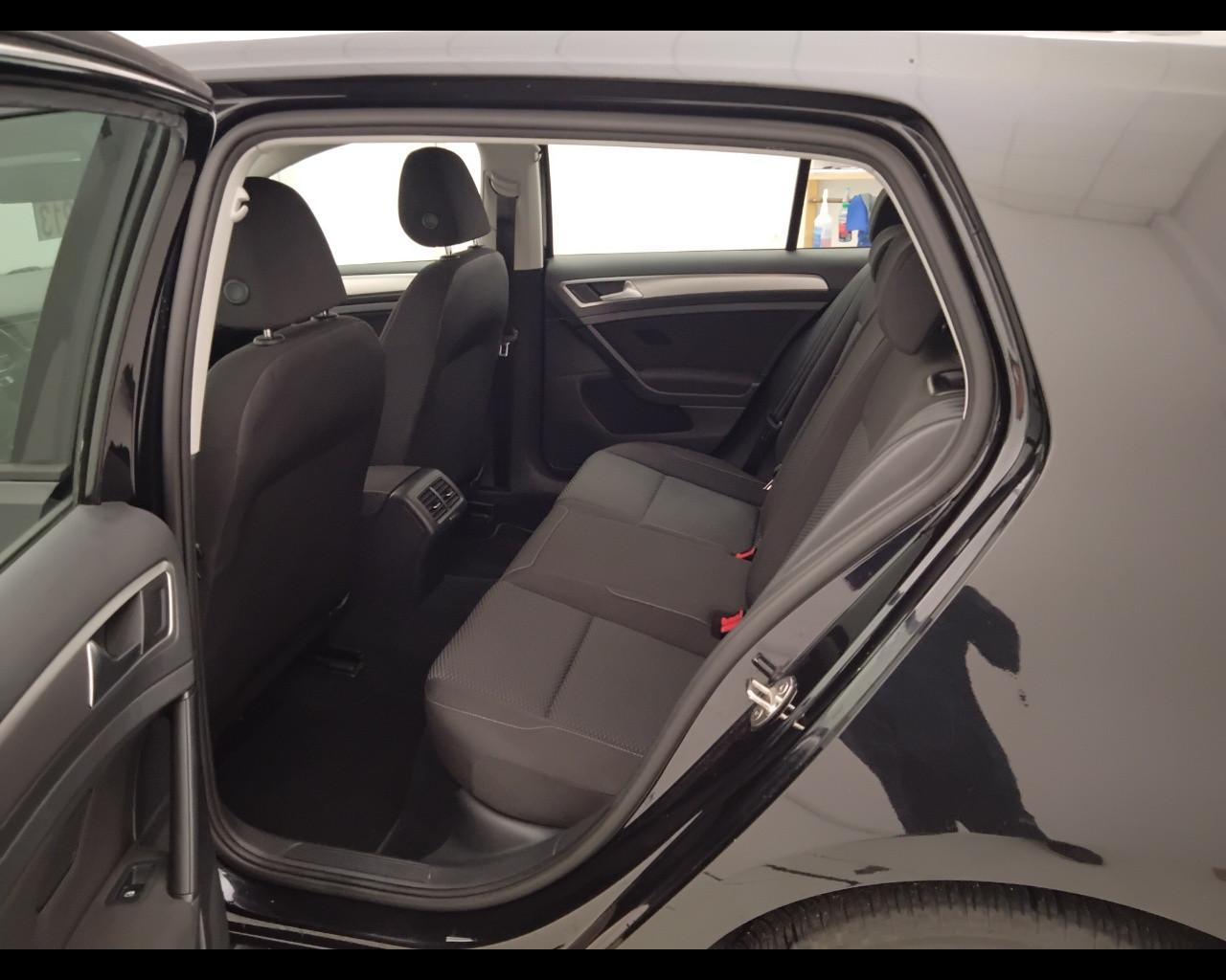 VOLKSWAGEN Golf VII 2017 5p - Golf 5p 1.6 tdi Trendline 90cv