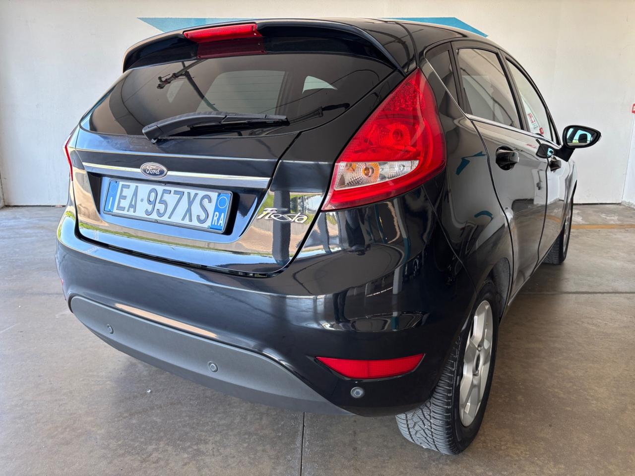 Ford Fiesta 1.4 Benzina/GPL Titanium