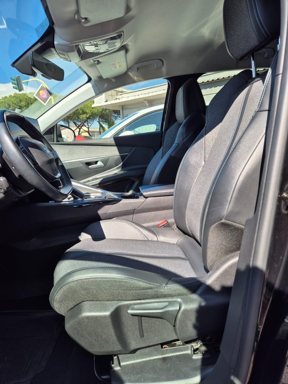 Peugeot 3008 Hybrid4 300 e-EAT8 GT