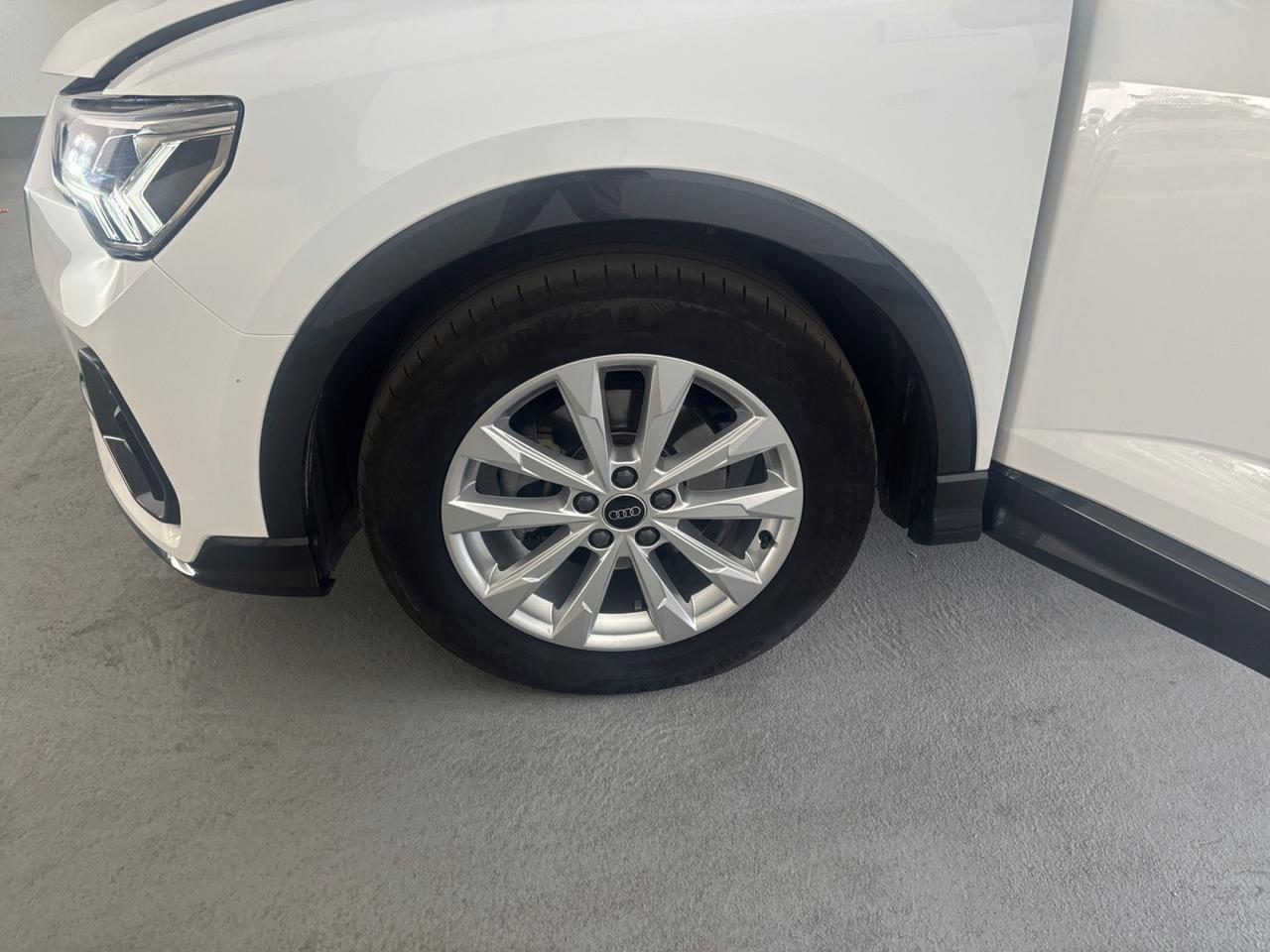 AUDI Q3 I 2019 Sportback - Q3 Sportback 35 2.0 tdi Business Plus