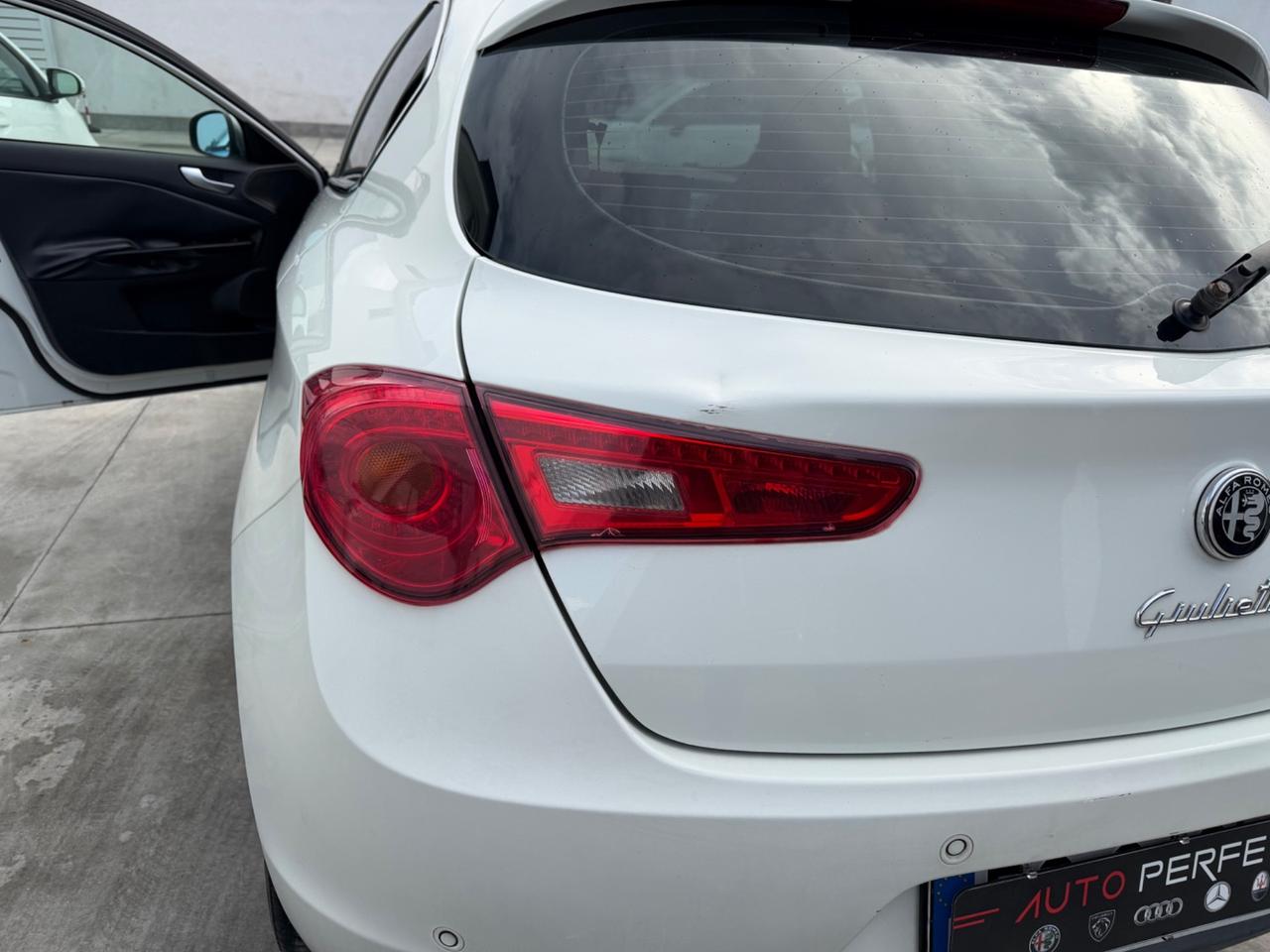 Alfa Romeo Giulietta 1.6 JTDm-2 105 CV Distinctive