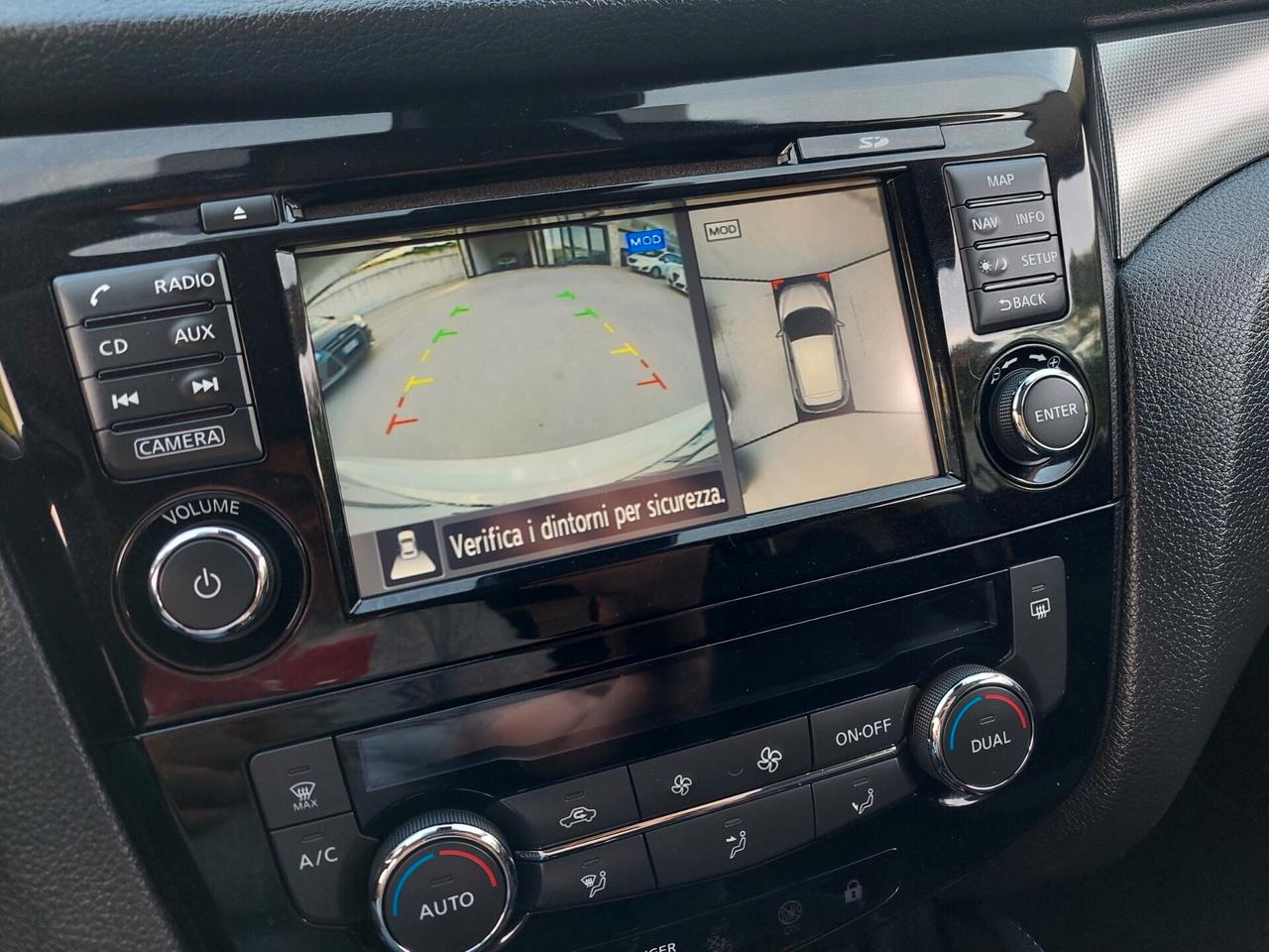 Nissan Qashqai 1.6 dCi 131CV STRA FULL NUOVISSIMO