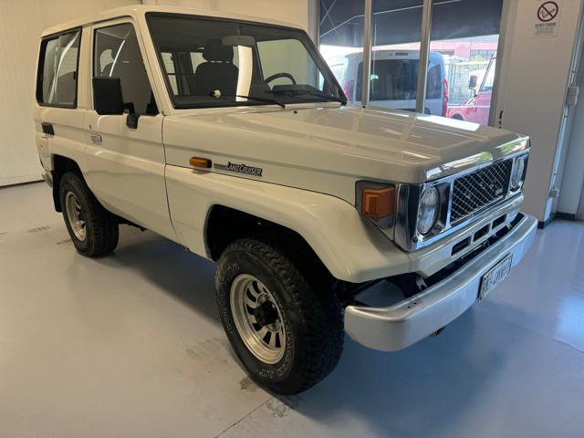 TOYOTA Land Cruiser 3.5 BJ70 LV