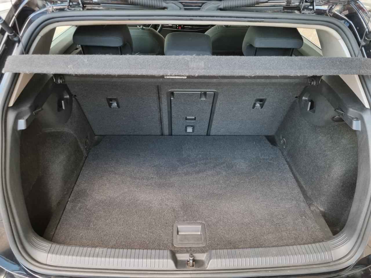 Volkswagen Golf VIII 2.0 tdi Style 115cv