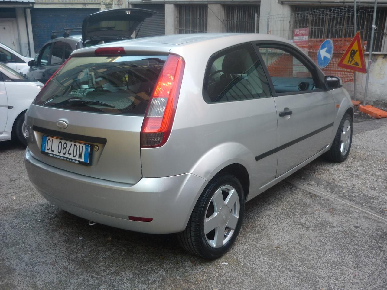 Ford Fiesta 1.2 16V 3p. Ghia