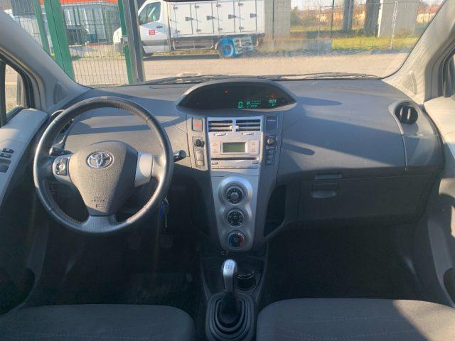 TOYOTA Yaris 1.0 5 porte Sol