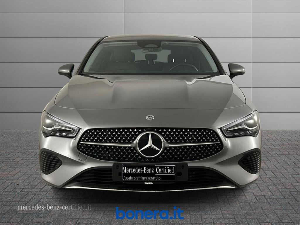 Mercedes CLA Shooting Brake 200 D Progressive Advanced Plus 8G-DCT