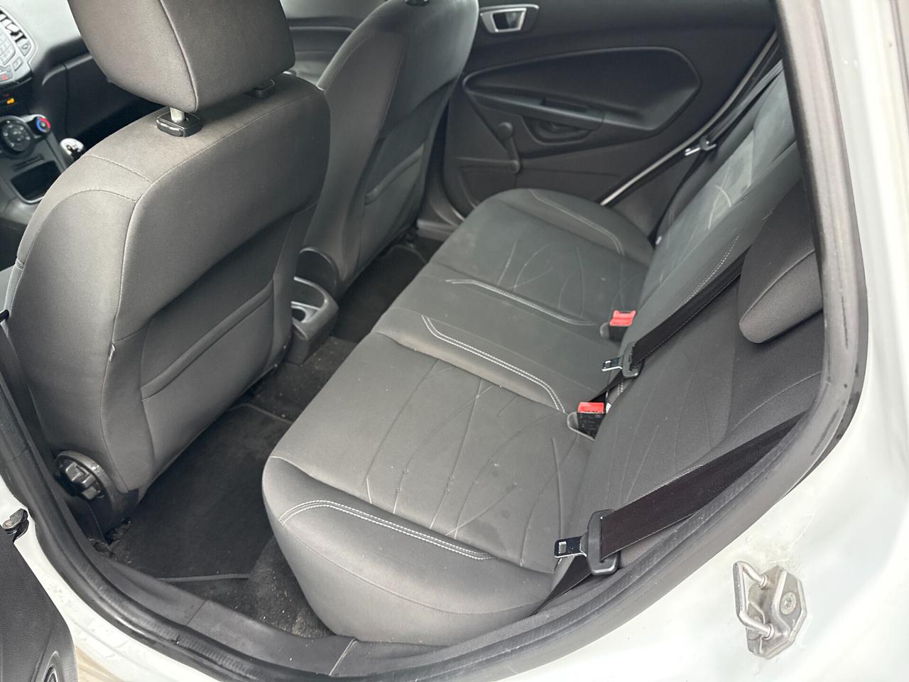 Ford Fiesta 1.5 TDCi 75CV 5 porte Business