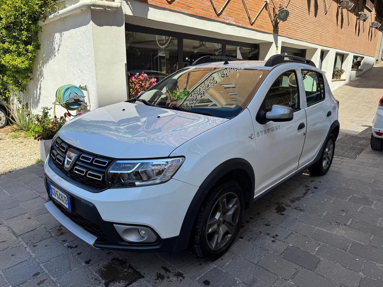 DACIA Sandero Stepway 1.0 TCe 100CV ECO-G 15th Ann