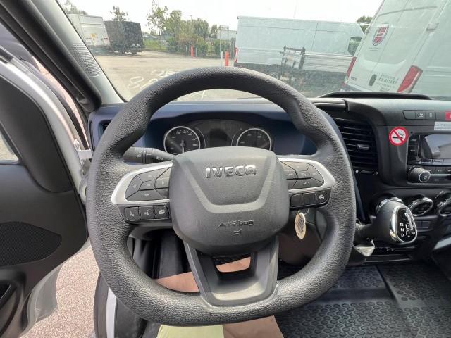 Iveco DAILY 70C18HA8/P BOX + SPONDA