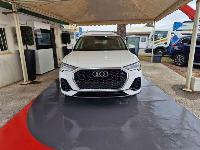 AUDI Q3 sportback 35 TFSI S tronic Bus.Plus luci amb.