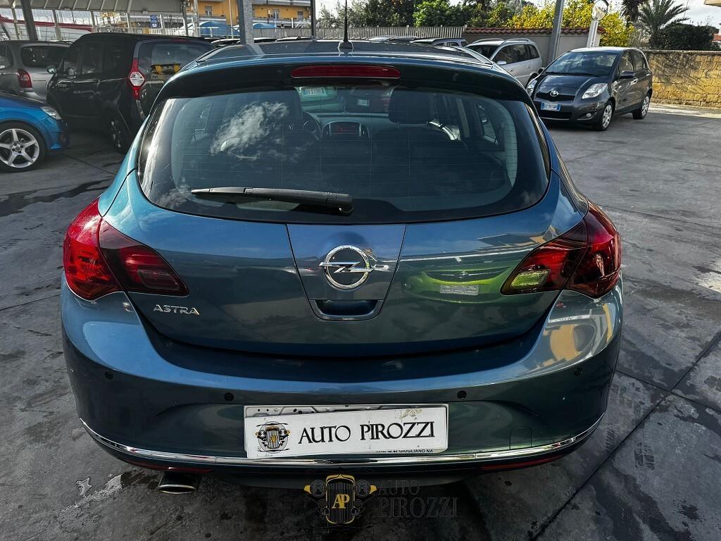 OPEL ASTRA 1.4 Turbo Benz/GPL 2014 170000KM
