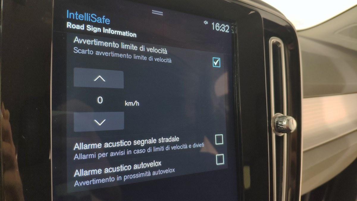 VOLVO Xc40 T5 Recharge Plug-In Hybrid Inscription Expression