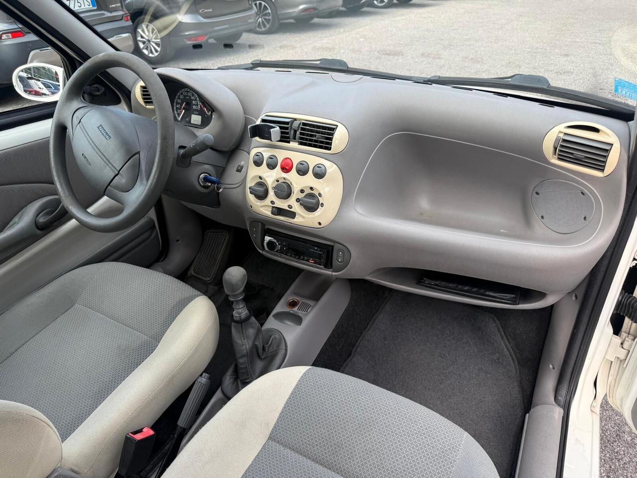Fiat 600 1.1 Active