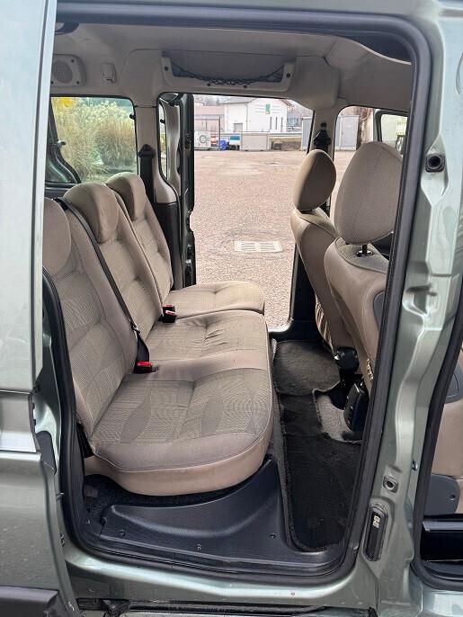 Peugeot Ranch 1.6 HDi 5p. Totem