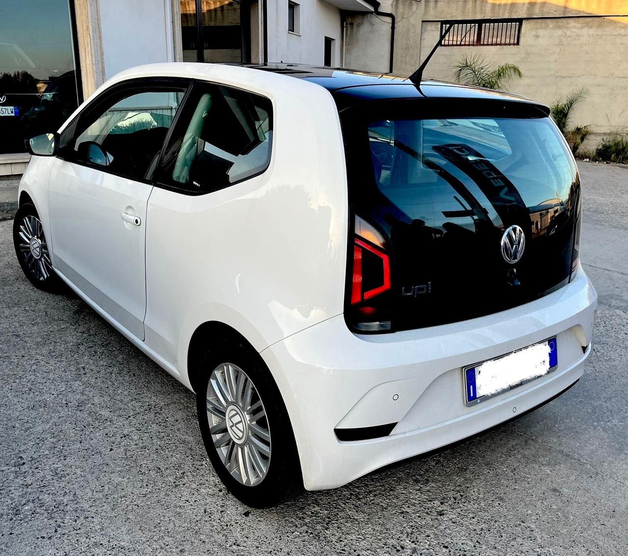 Volkswagen up! 1.0 75 CV 3p. high up!