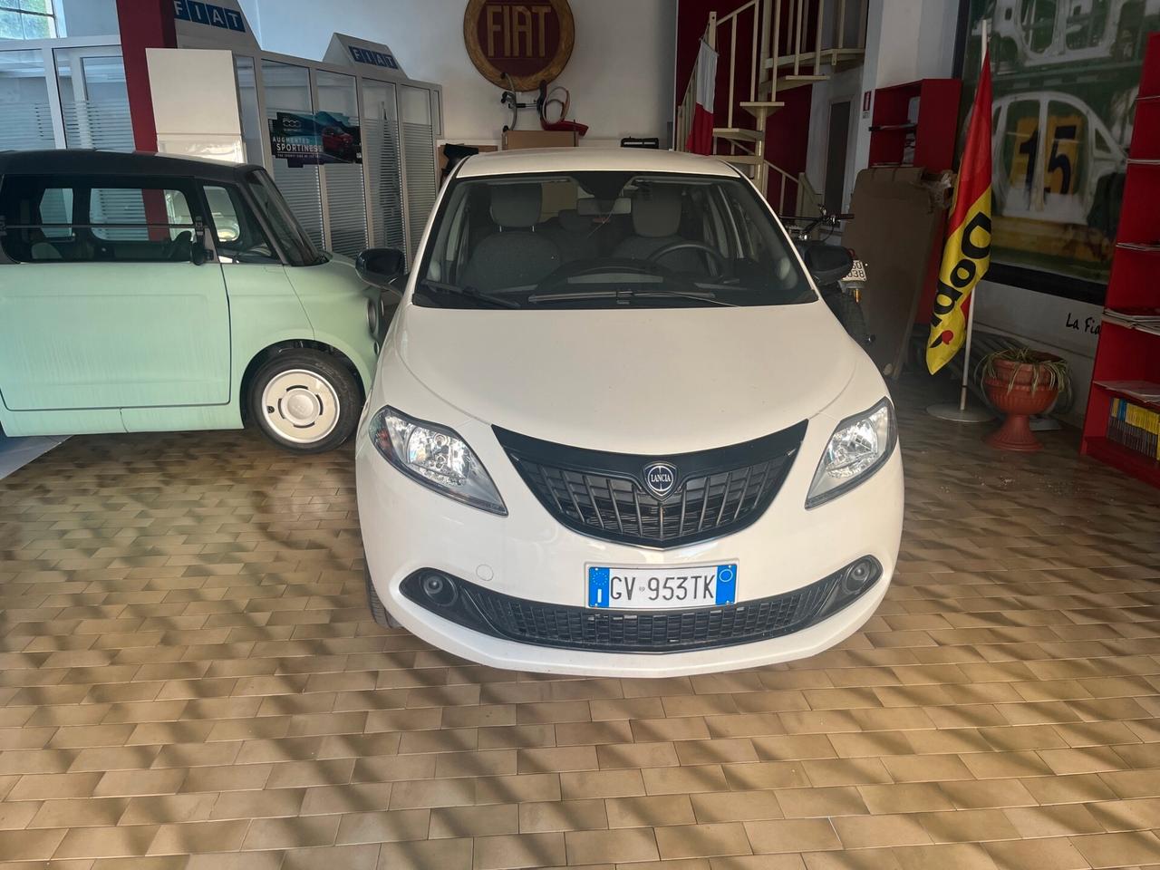 Lancia Ypsilon 1.0 FireFly 5 porte S&S Hybrid Gold Plus