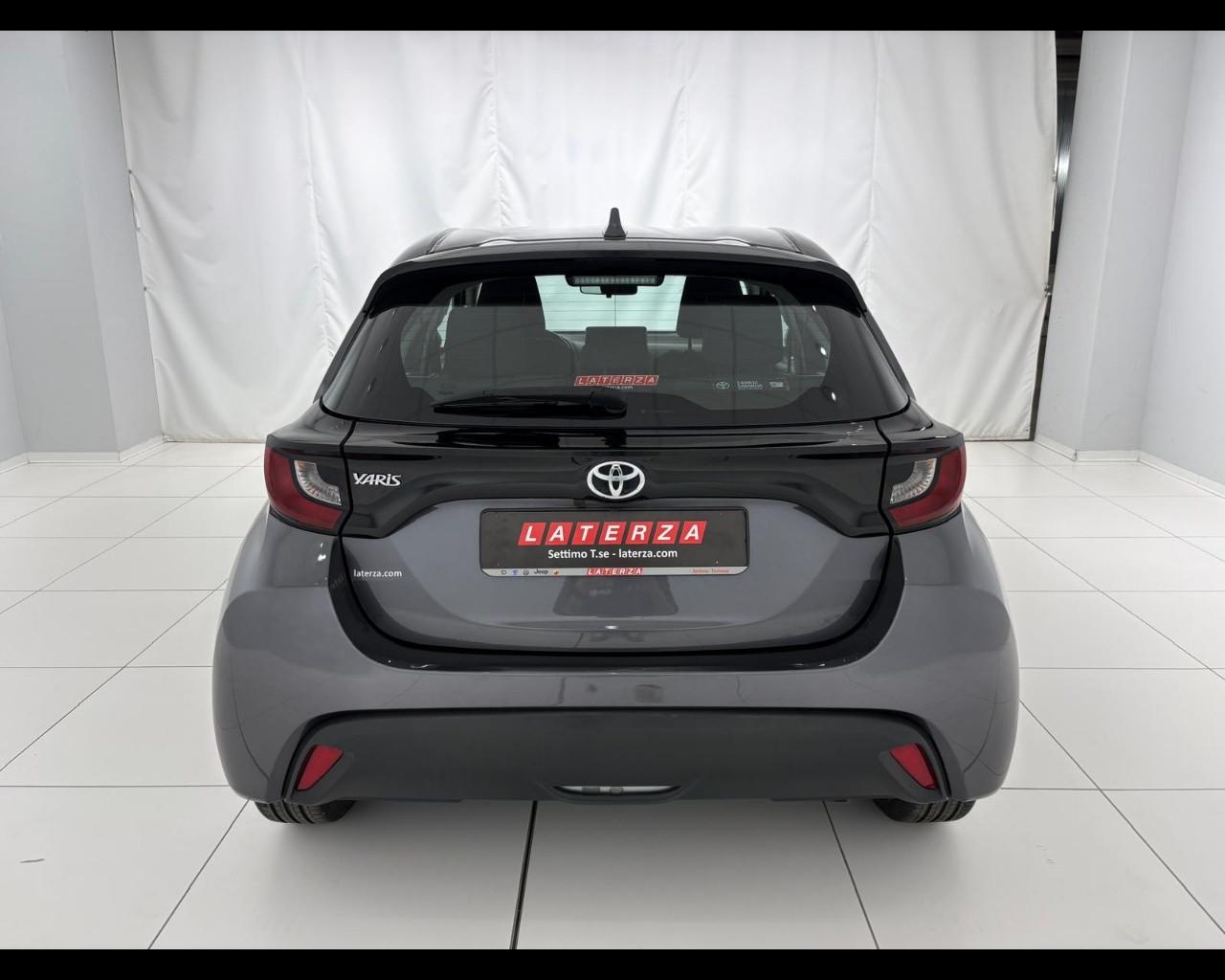 TOYOTA Yaris 1.0 Active