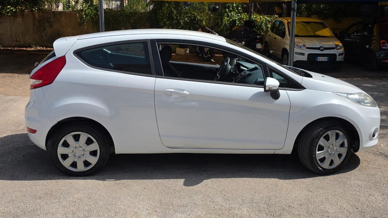 Ford Fiesta Ikon 1.4 TDCi 70CV 3 porte