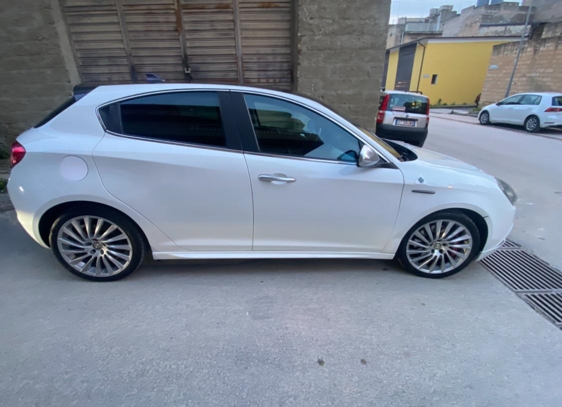 Alfa Romeo Giulietta 1750 TBi Quadrifoglio Verde