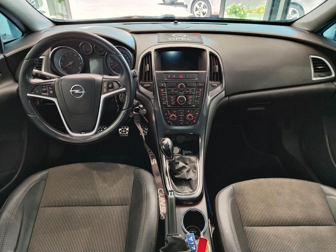 Opel Astra 1.4 Turbo 140CV 5 porte Cosmo