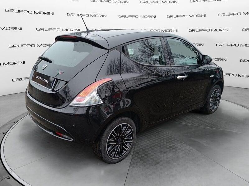 Lancia Ypsilon Ypsilon 1.0 FireFly 5 porte S&S Hybrid Ecochic Silver