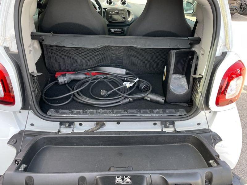 smart fortwo EQ PURE 4,6KW