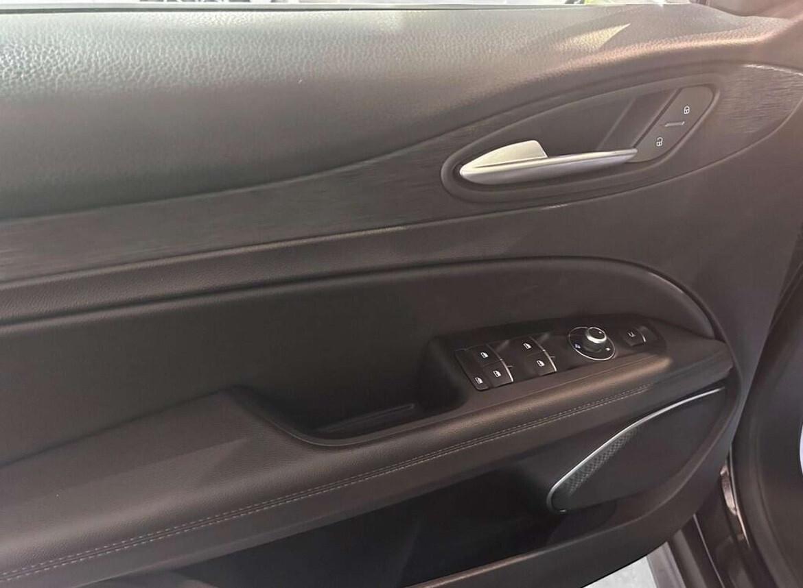 Alfa Romeo Stelvio 2.2 Turbodiesel 190 CV AT8 RWD Business