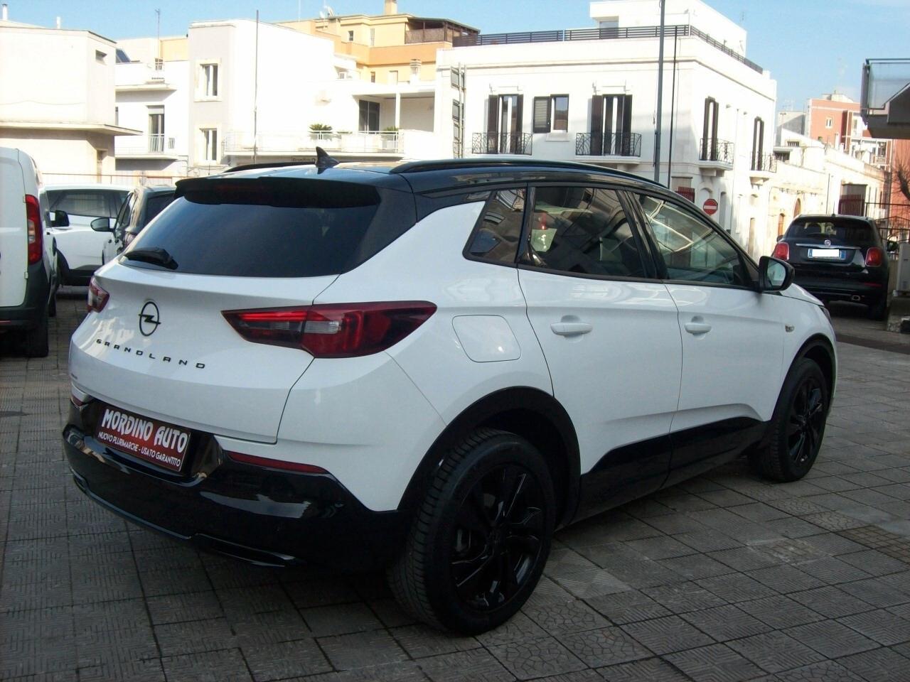 Opel Grandland 1.5 diesel Ecotec 130CV AT8 GS Line