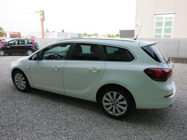 OPEL Astra 1.4 Turbo 140CV Sports Tourer GPL Tech Cosmo