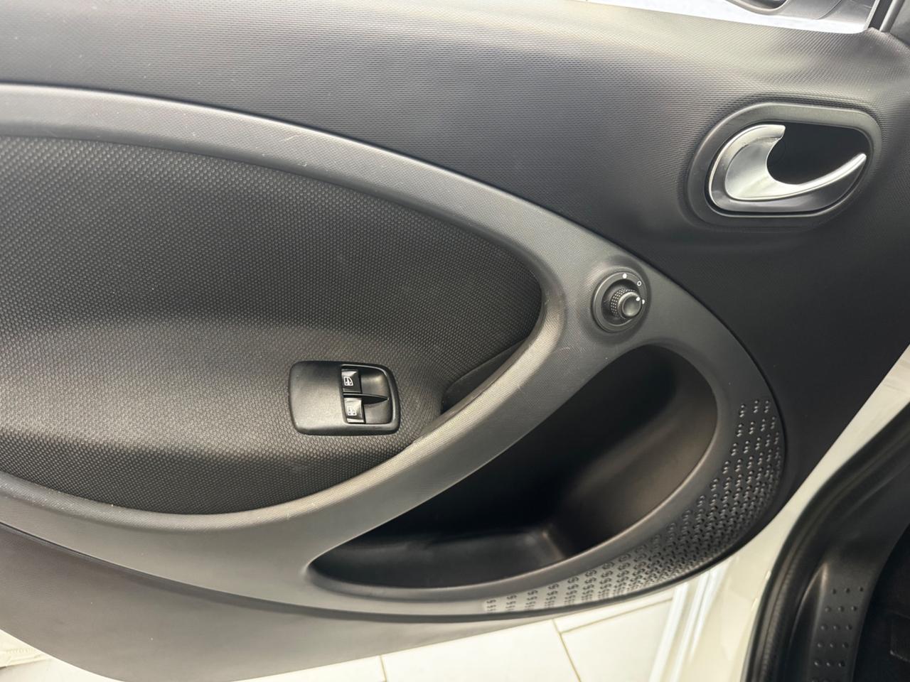 Smart ForFour 70 1.0 Passion
