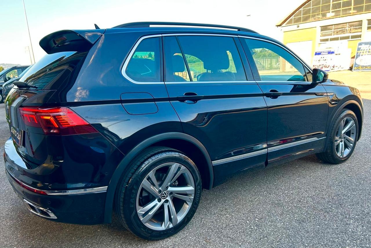 Volkswagen Tiguan 2.0 TDI 150 CV SCR DSG R-Line