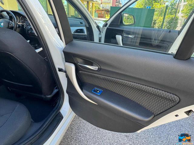 BMW 118 d xDrive 5p. Sport