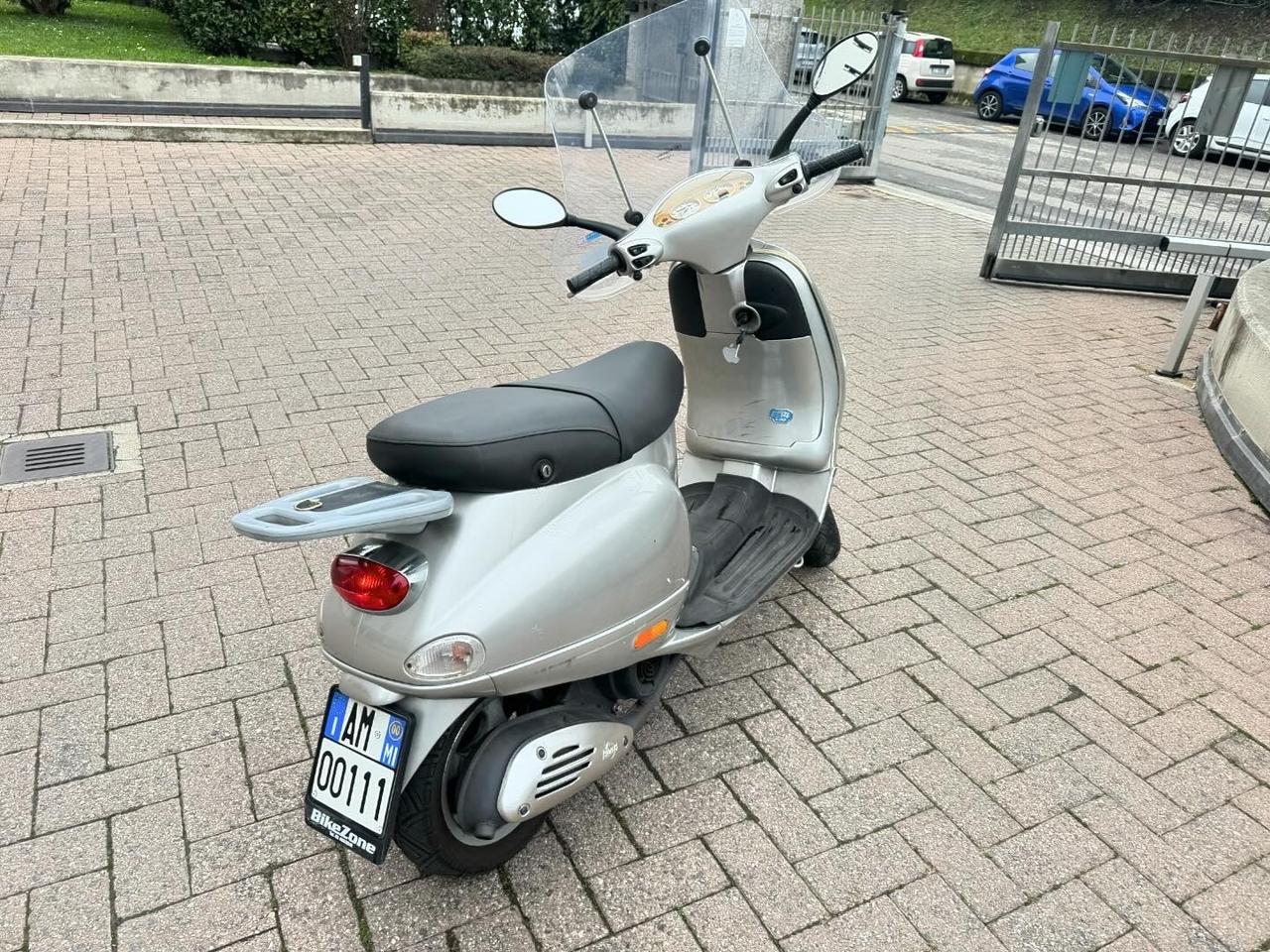 Vespa 150 ET4 VESPA ET4 150CC