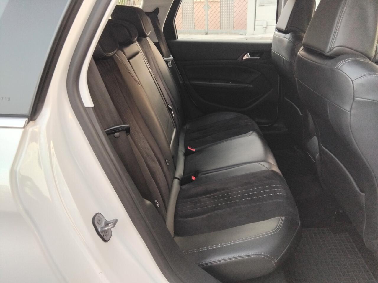 Peugeot 308 sw 1.6 Blue-HDi 120 Allure