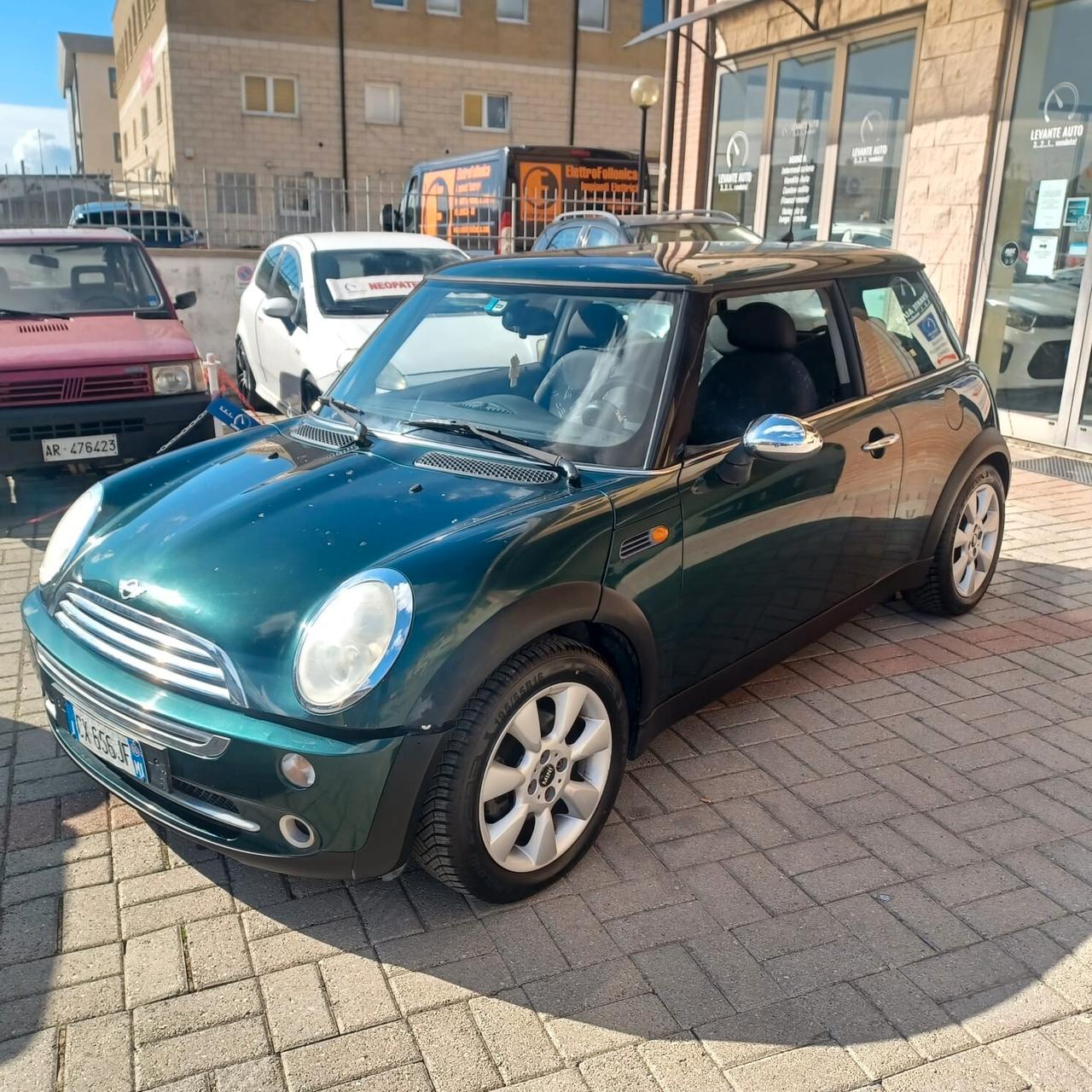 NEOPATENTATI MINI ONE 1.6 BENZINA GARANZIA 12 MESI