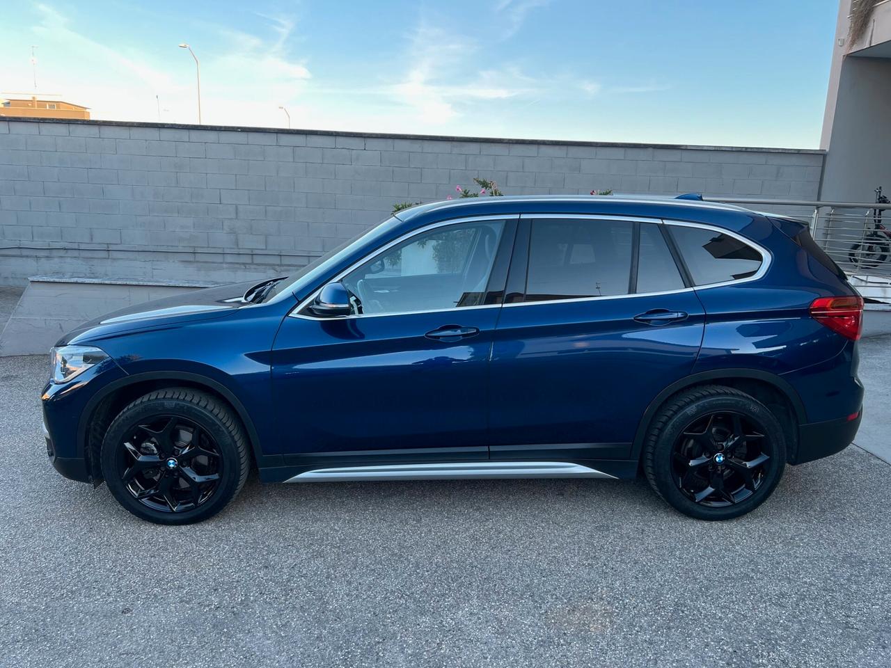 Bmw X1 sdrive18d xLine AUTOM. LED/NAVI/PELLE PERFETTA