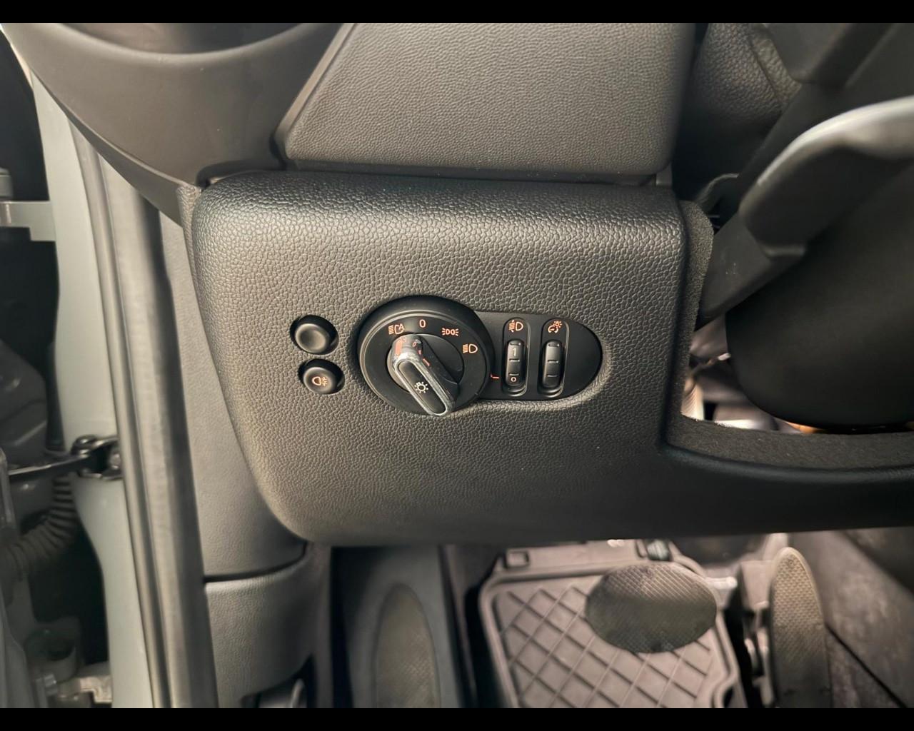MINI Mini Full El. (F56) - Mini Cooper SE Yours