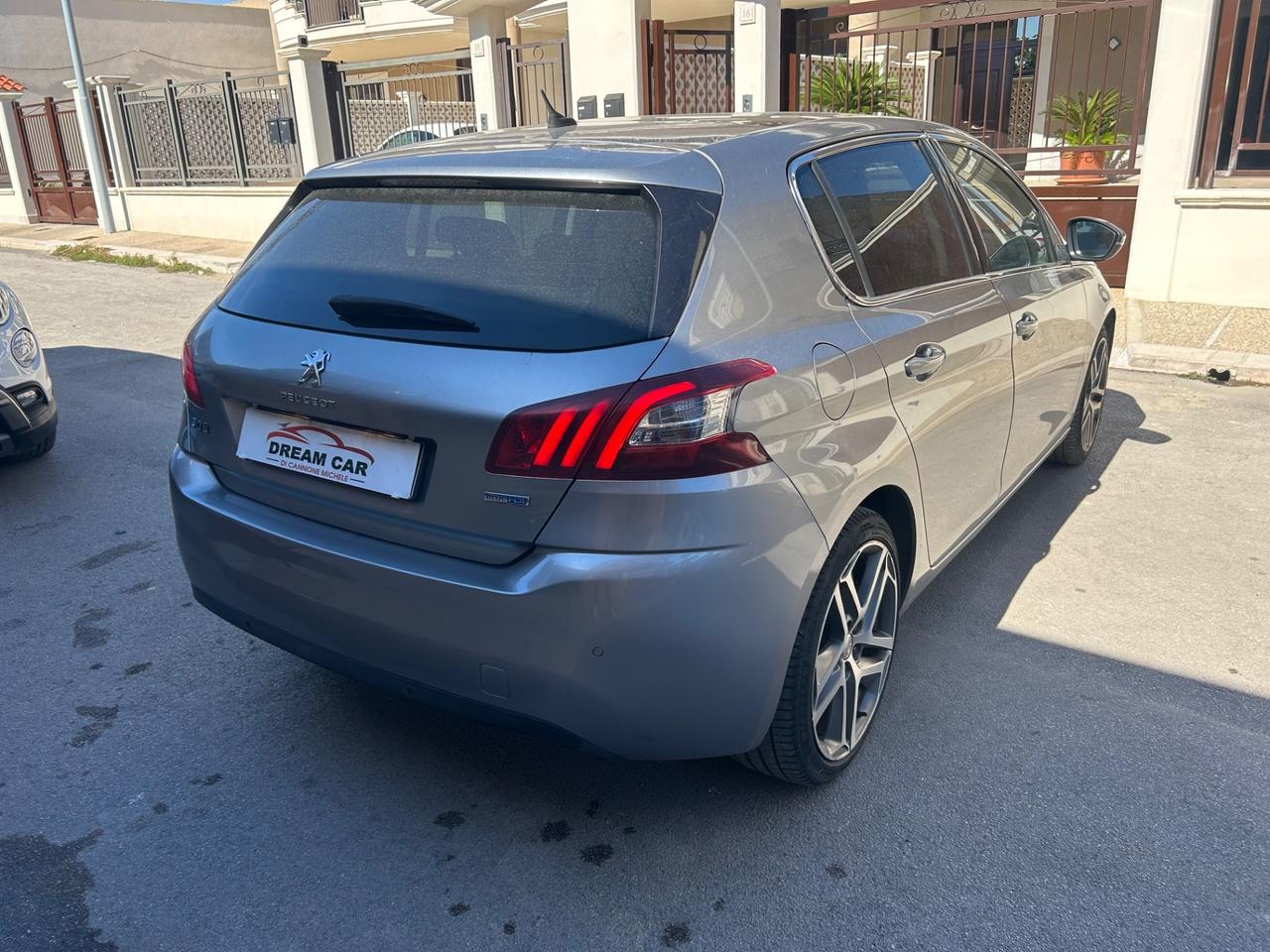 Peugeot 308 BlueHDi 120 S&S Allure