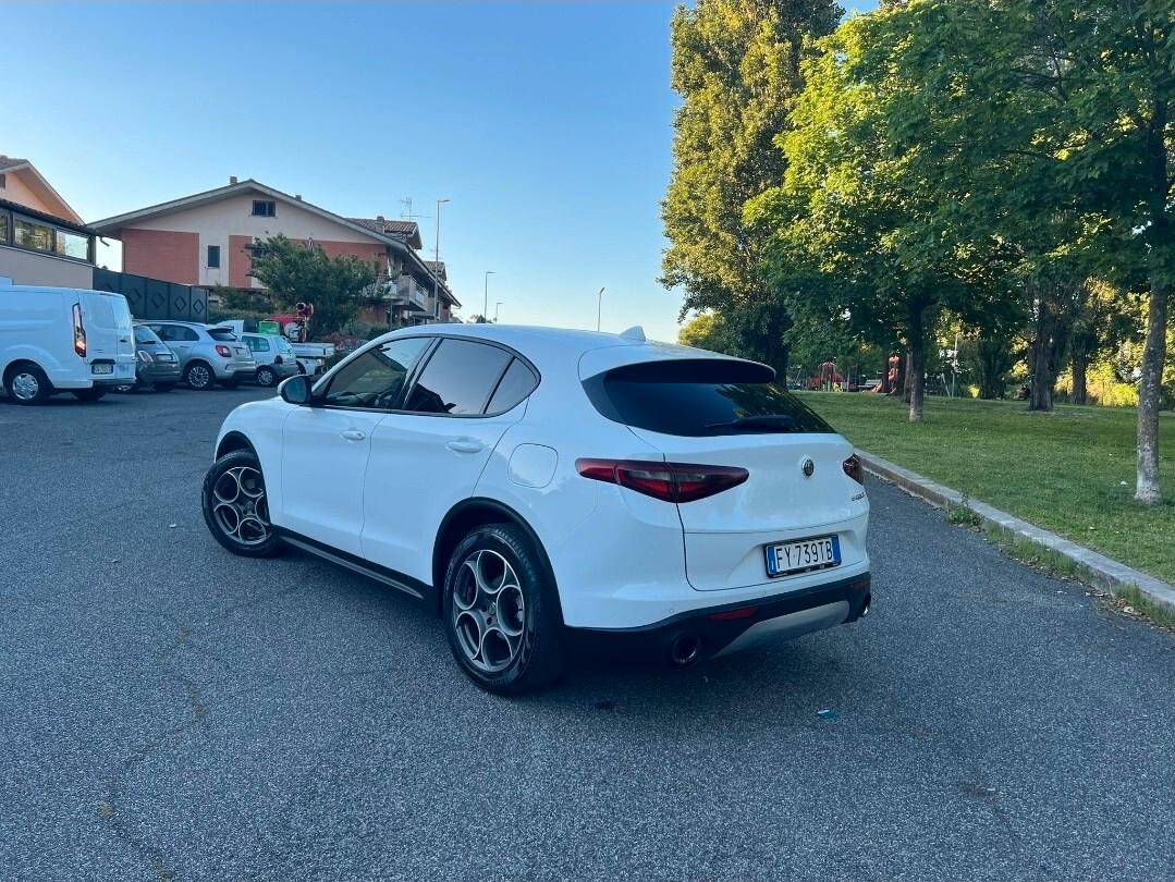 Alfa Romeo Stelvio 2.2 Turbodiesel 160 CV