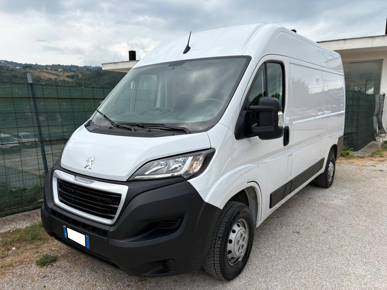 PEUGEOT Boxer 2.2BHDi 140 S&S L2H2 - 2023