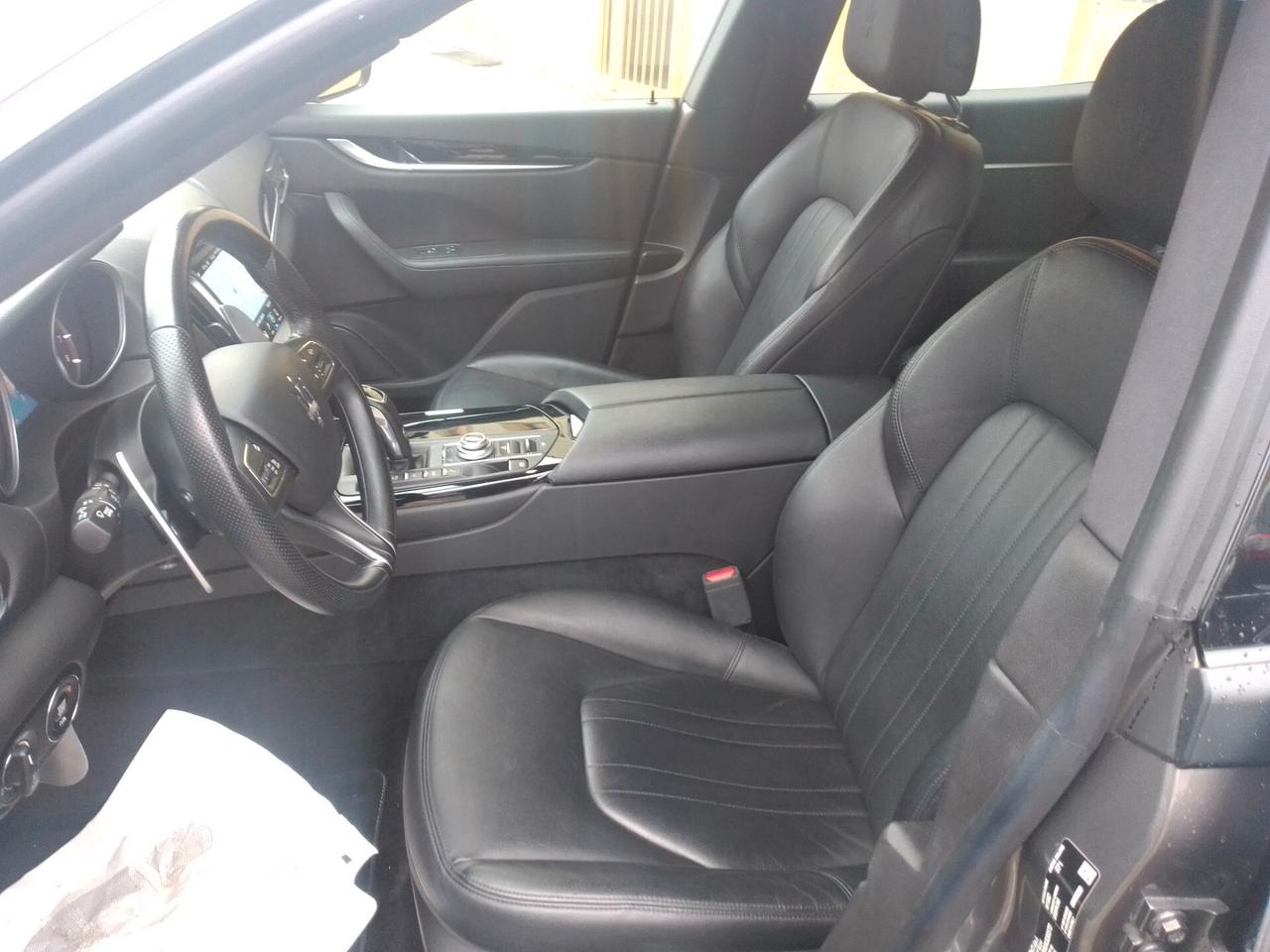 Maserati Levante V6 Q4 350CV INTERAMENTE FINANZIABILE