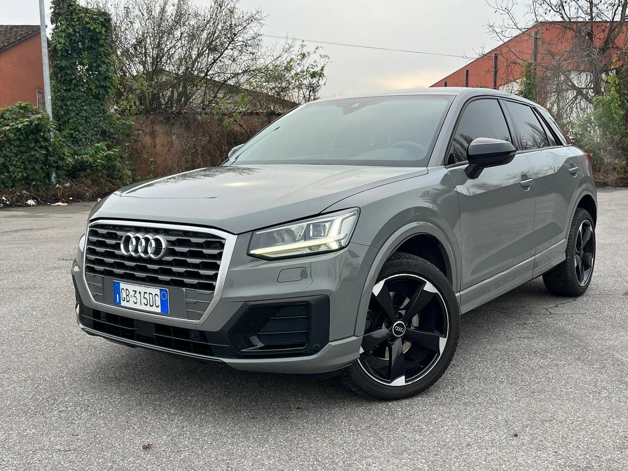 Audi Q2 30TDI S tronic Business