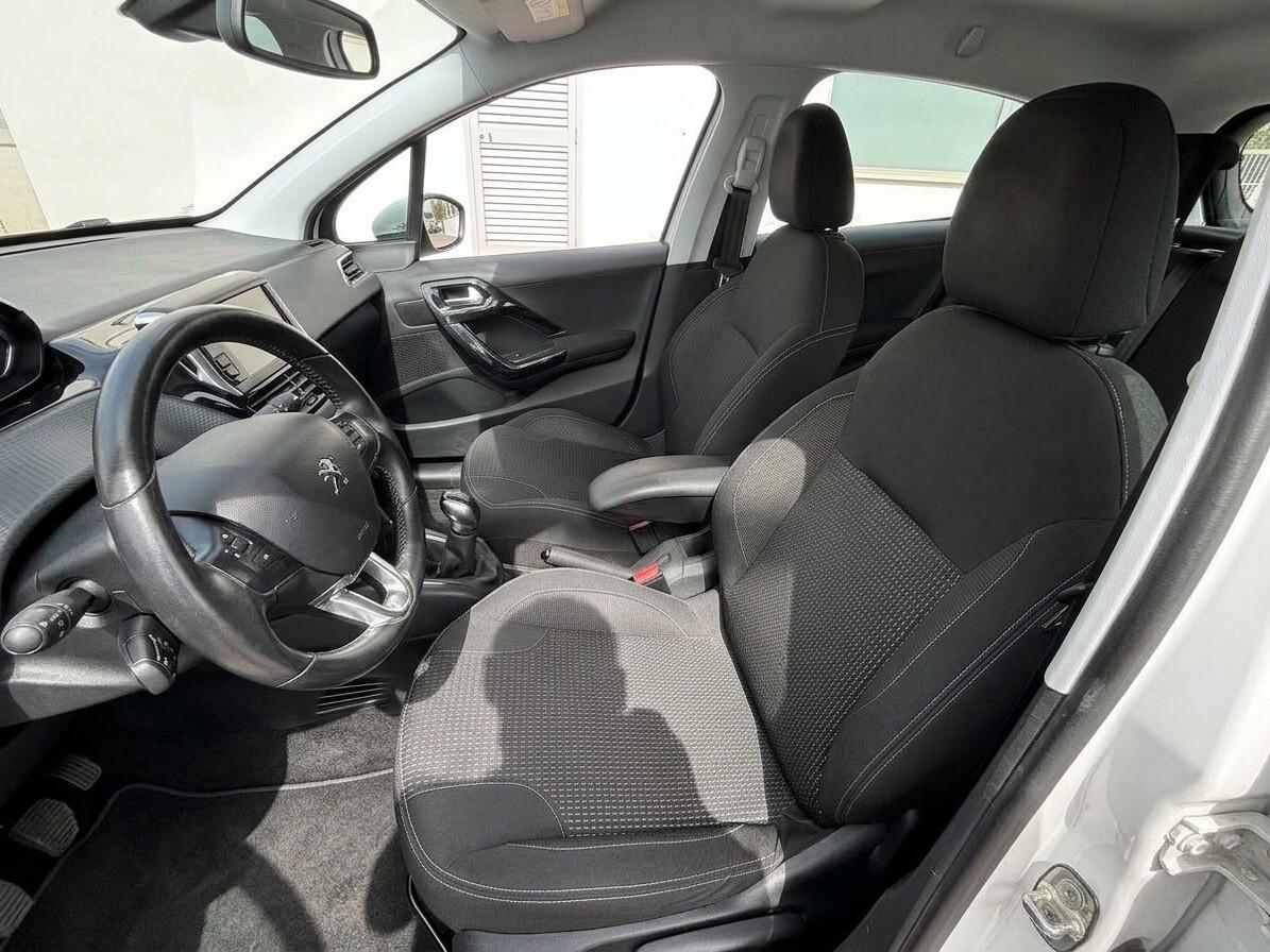 Peugeot 208 1.2 e-VTI Allure