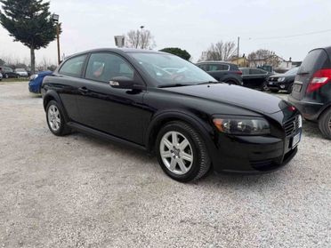 VOLVO C30 1.6 R-Design